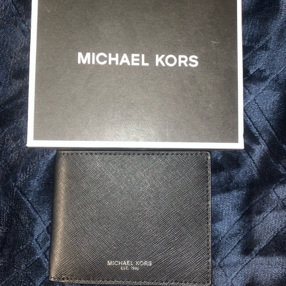 Black Michael Kors Wallet